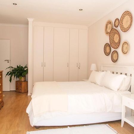 Camps Bay Guest Suite With Private Pool Cidade Do Cabo Exterior foto